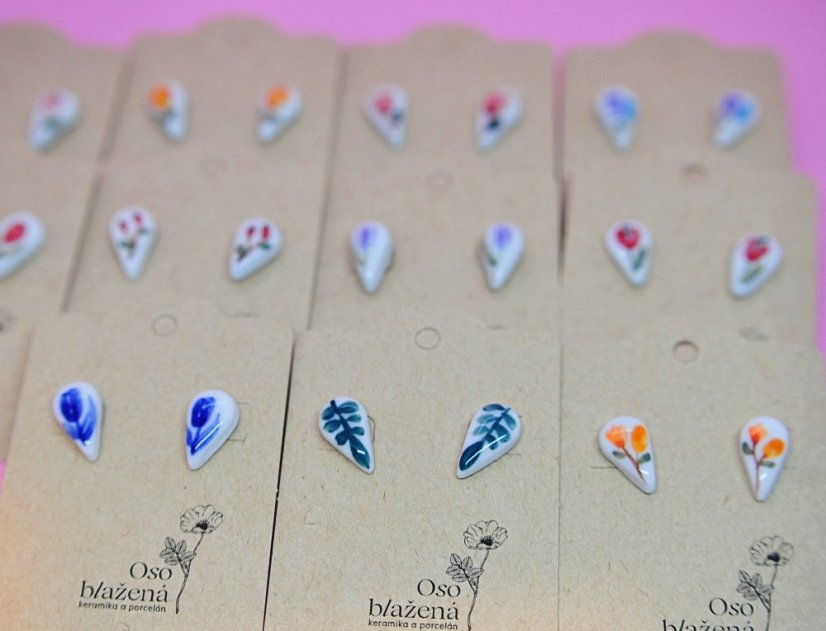 Malované kapky - různé vzory - Barva: světlemodré