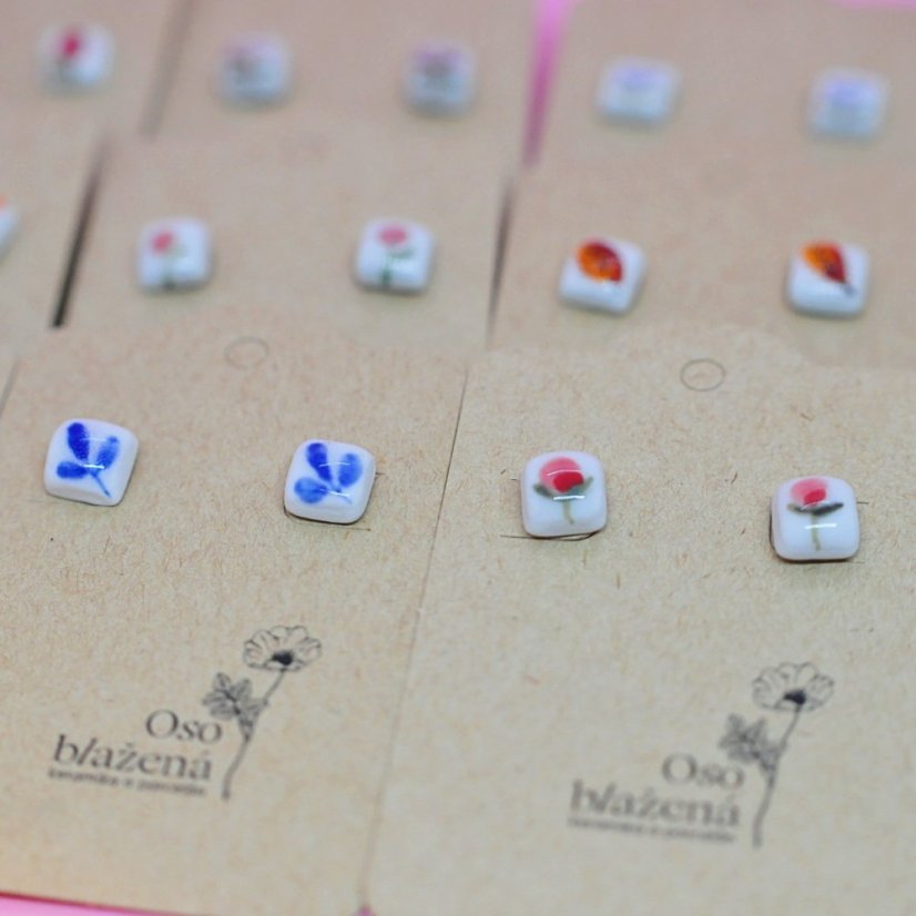 Malované čtverečky - různé vzory - Barva: řebříček